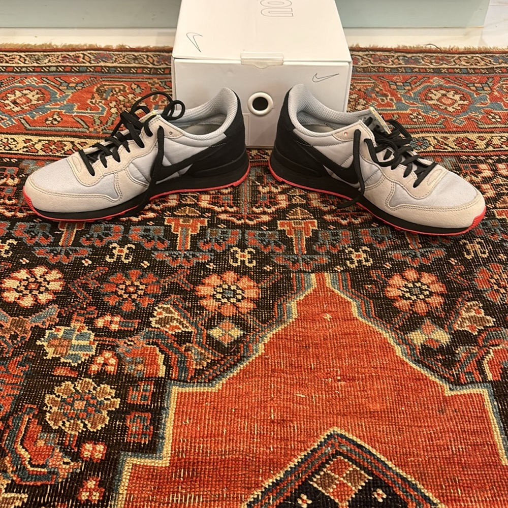 Nib Custom Designed Nikes - image 2